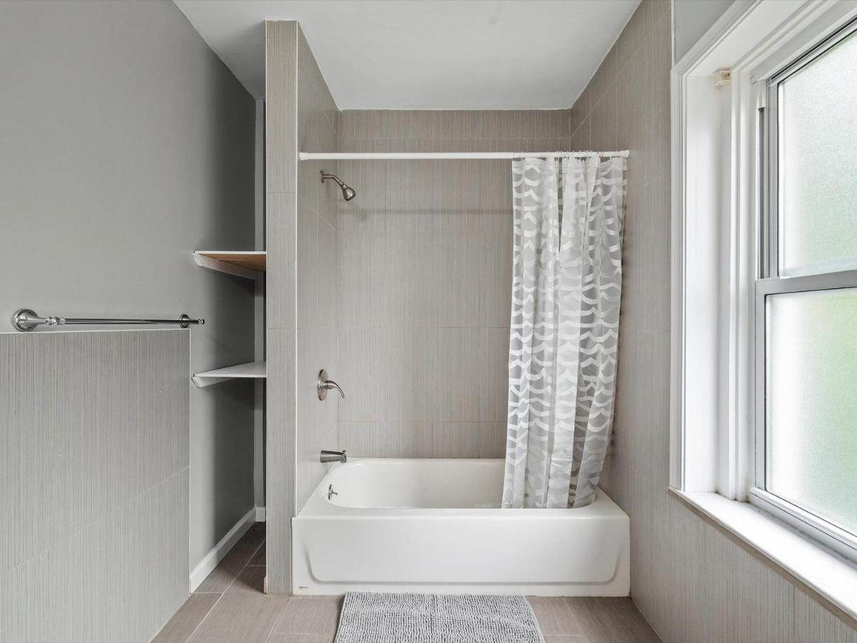 Oakland/University @G Modern And Bright Private Bedroom With Shared Bathroom Pittsburgh Exterior foto